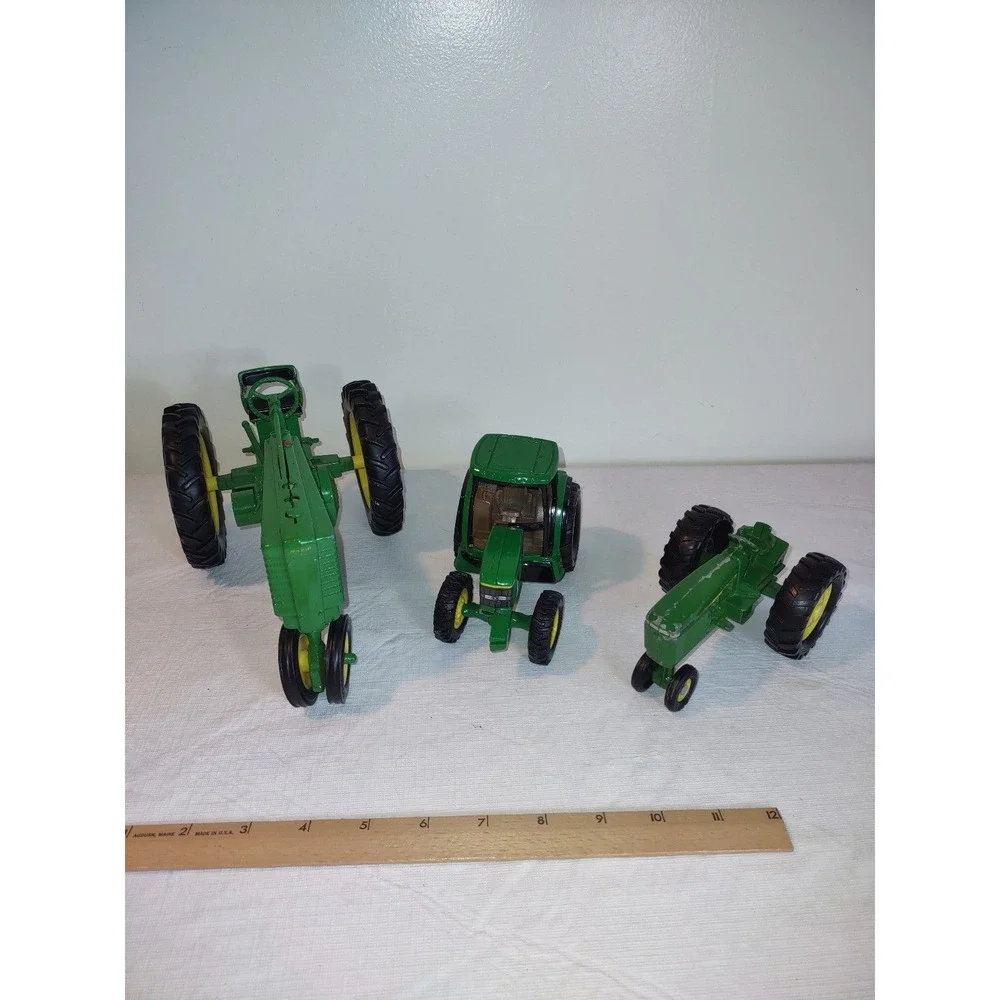 John Deere Die‑Cast Tractors Lot 3 Vintag Farm Toy  1:16/1:32 Scale Green Models
